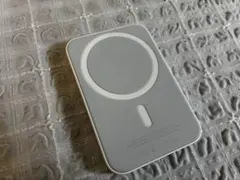 美品　Apple MagSafe バッテリーパック 本体　充電器のサムネイル