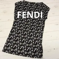 美品 FENDI フェンディ ズッカ ロゴ 総柄 ストレッチ Tシャツ 美品 FENDI フェンディ ズッカ ロゴ 総柄 ストレッチ Tシャツ ws4743_2.jpg