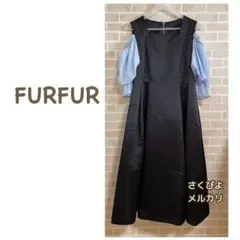 新品未使用　ファーファー　タックデザインスクエアネックワンピース