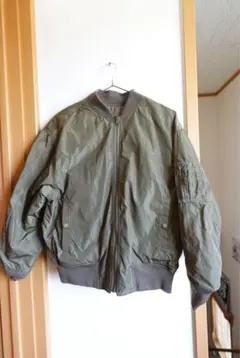リバーシブル MA-1ジャケット カーキ系