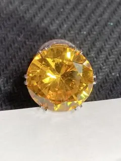 オレンジラウンドカットルースストーン 11カラット　キュービックジルコニア