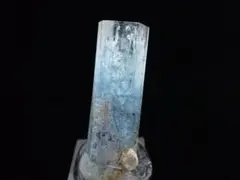 ナミビアエロンゴ産 アクアマリン 原石 鉱物 標本 - メルカリ