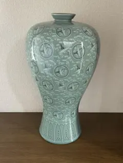 青磁大壺(韓国)