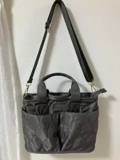 リズデイズ　キルティングショルダーバッグ グレー