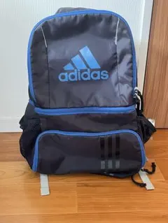 adidas バックパック 黒・青