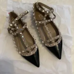 ヴァレンティノ　フラットシューズ