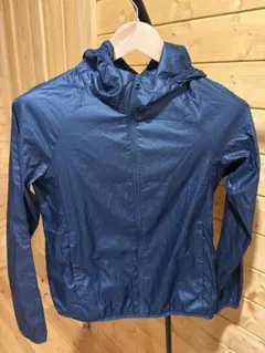 UNIQLO ネイビー ポケッタブルパーカ　M