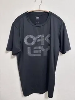オークリー　ラッシュガードTシャツ