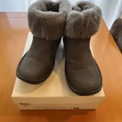 グレー ファー付きショートブーツ