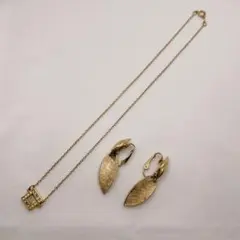 ジバンシー ネックレス　イヤリング　セット販売　ゴールド　リーフ　Gロゴ　まとめ