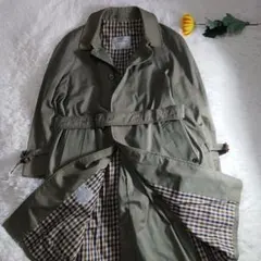 アクアスキュータム　ステンカラーコート　カーキ　　XLサイズ 　クラブチェック