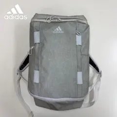 adidas 大容量　グレー リュック　バックパックのサムネイル