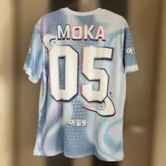 【新品】ILLIT アイリット Tシャツ Mサイズ MOKA モカのサムネイル