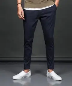 スキニーパンツ