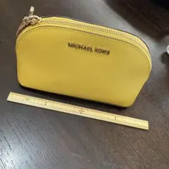 MICHAEL KORS イエローポーチ