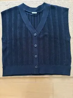 GU ネイビー ケーブルニット Mサイズ ベスト