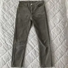 ベージュ　スリムフィット コーデュロイパンツ