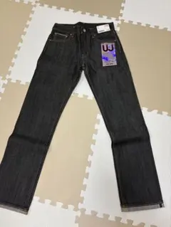 ユニクロ　レギュラーフィットストレートジーンズ