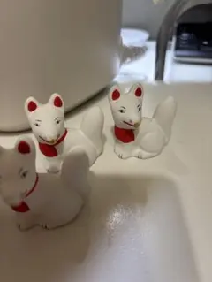 白い狐の置物4体セット