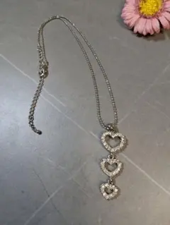 ハート型クリスタルネックレス