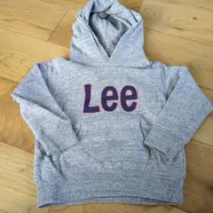 Lee フード付きのグレーのトレーナー 110センチ