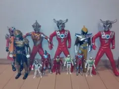 TA-2様専用！ウルトラマンフィギュアセット 12体
