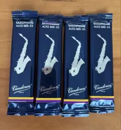 Vandoren アルトサックスリード 2.5 × 4枚のサムネイル