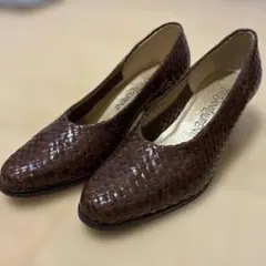 Yves Saint Laurent ブラウン編み込みパンプス