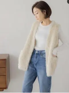 リグリーム　フェザーニットベスト　アイボリー