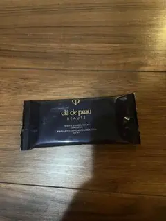 クレドポーボーテ タンクッションエクラ ルミヌ オークル10 サンプル