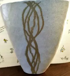 薄グレー or薄色々陶器 花瓶 ツイスト模様