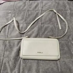 極美品FURLA ホワイト 長財布ショルダー取り外し可能