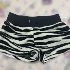 ゼブラ柄フリースショートパンツ