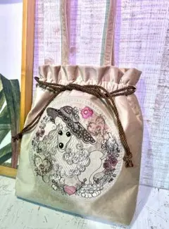 ロラライハリス♡ベージュベルベット♡刺繍のふんわり肩掛け巾着バッグ♡