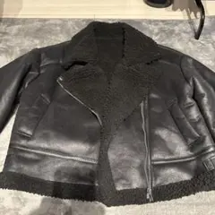 ブラックムートンコート