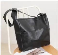 シンプル ショルダーバッグ 黒 A4 軽量 フェイクレザー マザーズバッグ