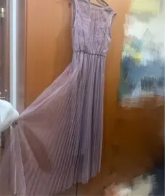 ノースリーブ プリーツドレス