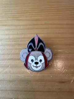 Disney ダッフィー ピンバッジ　ジャファー帽