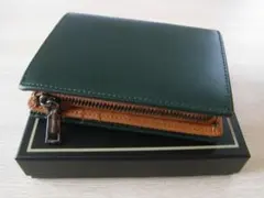 二つ折り財布　本革グリーン【新品未使用】