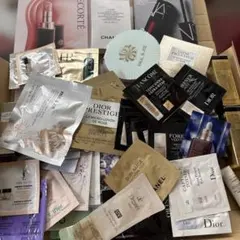 デパコスドラコスサンプル100点以上オマケをどんどん詰めていきます　デパコス多め