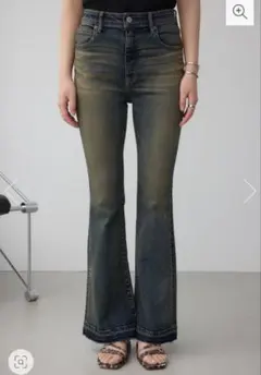 AZUL BY MOUSSY★ デザインフレアデニムのサムネイル