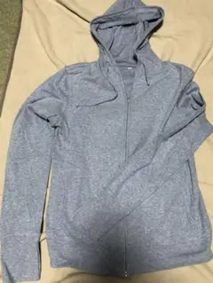 UNIQLO ユニクロ パーカー　水色