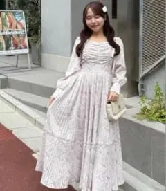 アンミール ギャザープリーツフラワーワンピース AnMILLE