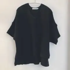 リブ編み ブラック Vネック 半袖トップス　アズール