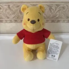 くまのプーさん ぬいぐるみ 赤いシャツ