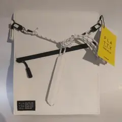 FLATTY ONE MILE ホワイト サコッシュ