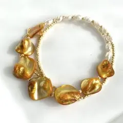 シェルビーズと淡水パールビーズのネックレス　イエロー×白