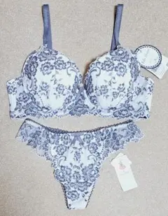 Item thumbnail for item 57889c5a-51cc-494b-b405-eef700ad45d7