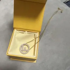 ◆フェンディ エフ イズ フェンディ ゴールドネックレス ラインストーン 箱付◆