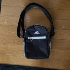 adidas★ショルダー★サコッシュ★美品